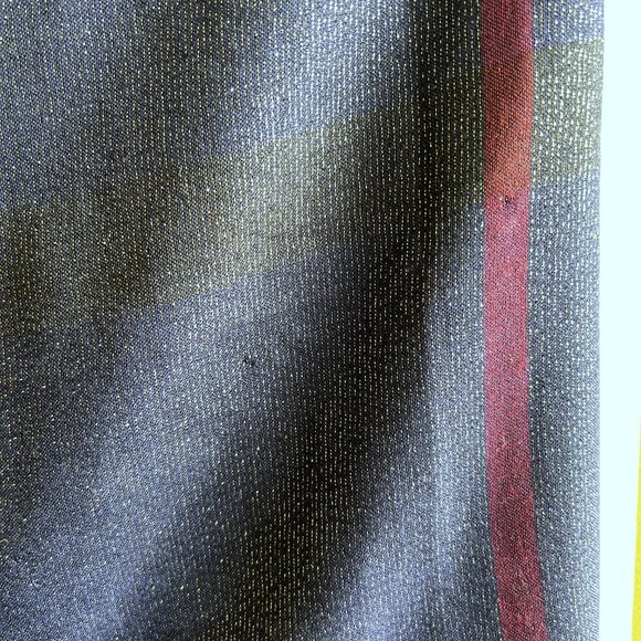 NWT Artizan Robin Barre Sparkly Plaid Scarf or Wrap, Navy With Red, Gold Sparkle - Picture 13 of 16